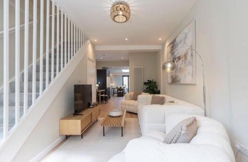 Montpellier House | Beautiful Montpellier Retreat
