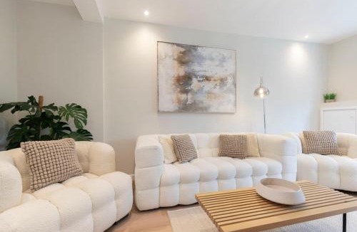 Montpellier House | Beautiful Montpellier Retreat