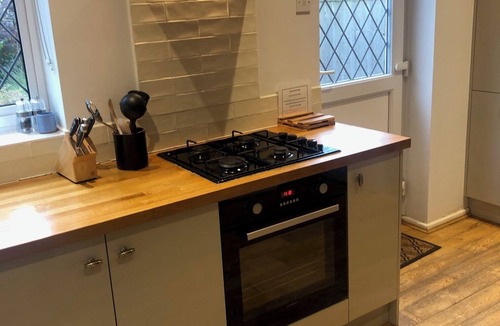 Burley House | Beautiful New Forest cottage with direct forest access. Ponies at the gate!