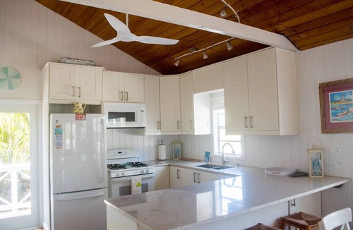 Hope Town House | Beautiful Newly Renovated Beach House - 2 bed 2 bath