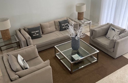 Palm Cay House | Beautiful Town Home in a secure child friendly gated community