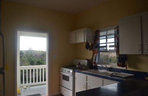 Clarence Town Cottage | Beautiful verandah style house just one minute from the ocean,