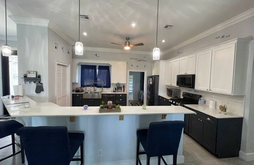 Greening Glade Villa | Beautiful Villa in Lucaya, Freeport Bahamas