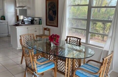 North Palmetto Point Cottage | Beautifully relaxing Beach Front Cottage, Prime Banks Road Location