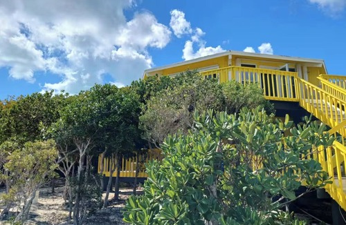 George Town Apartment | Bed and Beach - Newly Renovated Studio on the Beach near February Point Exuma