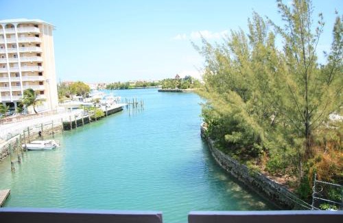 Lucaya Hotel | Bell Channel Inn Hotel