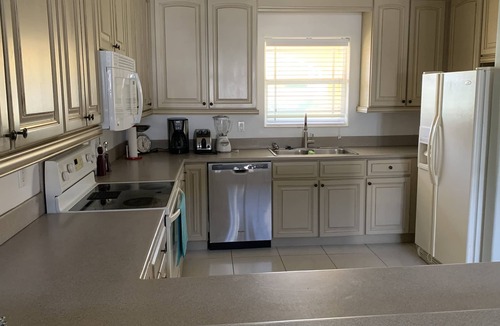 Bell Channel Bay House | Bell Channel Villa with Dock slip included - Just in time for fishing tournament