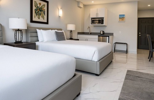 Nassau Hotel | Bella Signature Suites