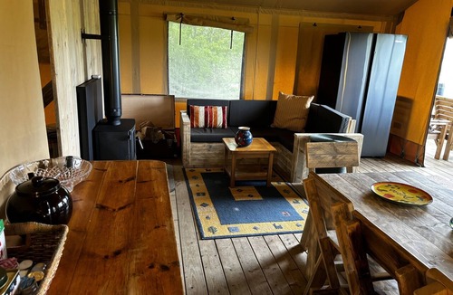 Ewelme Apartment | Big Safari Lodge at The Chilterns View