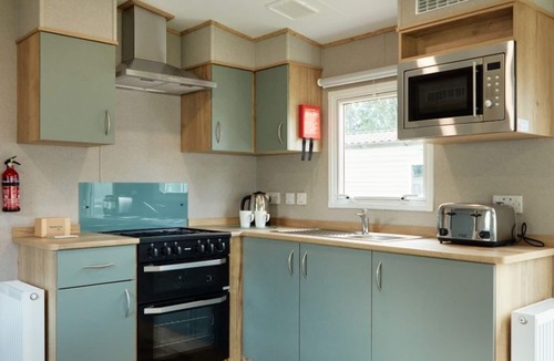 Great Houghton Ski Chalet | Billing Aquadrome Silver 3 Bed Caravan SI27