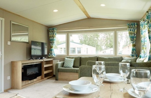 Great Houghton Ski Chalet | Billing Aquadrome Silver 3 Bed Caravan SI27