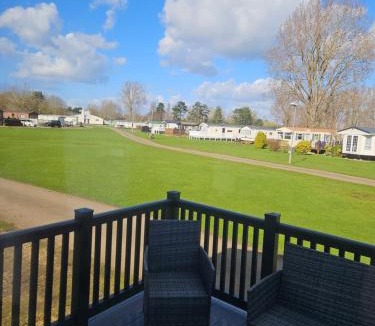 Great Houghton Resort | Billing Aquadrome Holiday Park with Fishing Lakes