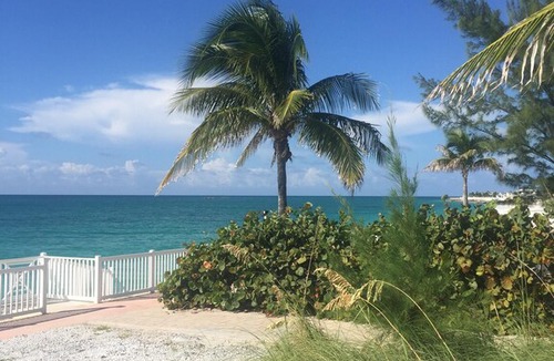 Alice Town House | Bimini Bay Resort and Marina/Oceanfront Luxury 4 bedroom Villa