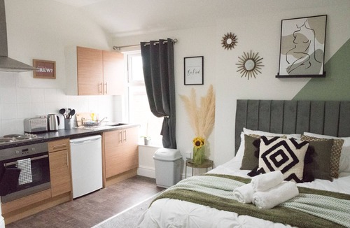 Blackpool Town Center Apartment | Blackpool Abode - Vance Road Star House Apt 6