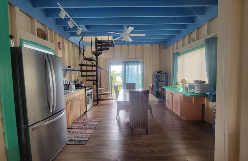 Great Guana Cay Cottage | Blue Coral Landing 4 Bedroom 4 Bath With Dock Guana Cay Abaco Bahamas Free WiFi
