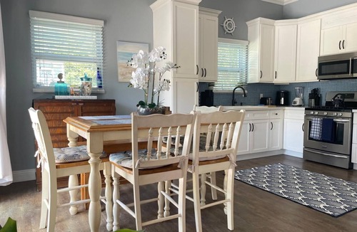 Nassau House | Blue Haven - Charming 3-bedroom house in lovely Nassau with WiFi, AC