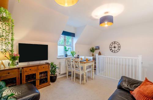 Cambourne House | Bluebell Lodge