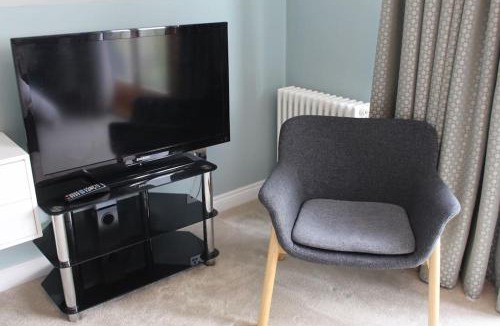 Wilby Apartment | Boutique double room with country village views