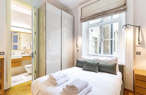 South Kensington Apartment | Boutique Kensington Retreat Near Museums