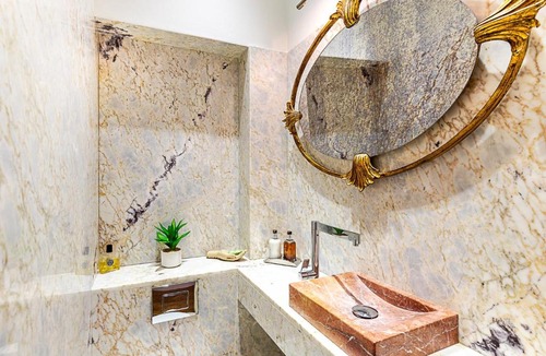 South Kensington Apartment | Boutique Kensington Retreat Near Museums