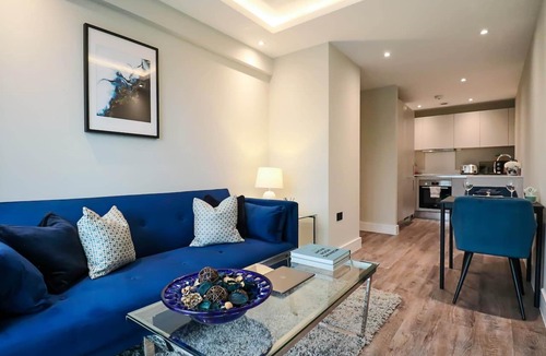 Welwyn Garden City Apartment | ✨ Boutique One Bedroom in Prime Location Welwyn Garden City - City Centre ✨