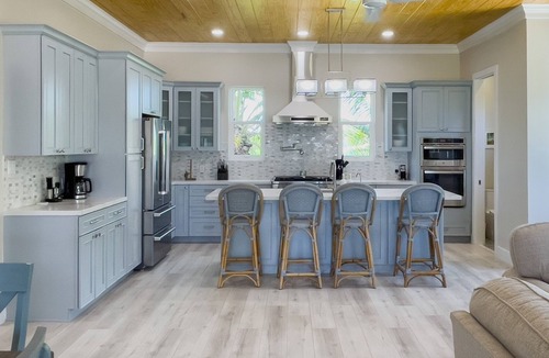 North Palmetto Point House | Brand New Oceanfront Home located in the heart of Central Eleuthera W/Generator