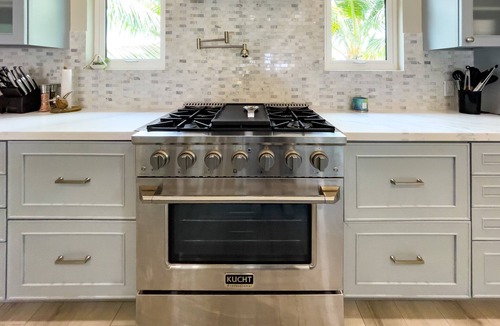 North Palmetto Point House | Brand New Oceanfront Home located in the heart of Central Eleuthera W/Generator