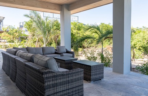 William's Town House | Brand New Estate on Sandy Beach beside Sand Bar and Gorgeous Pool!