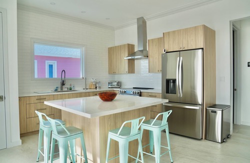 Long Island Villa | BRAND NEW WATERFRONT VILLAS! 2 Master Bed, 2 Bath, King Beds.
