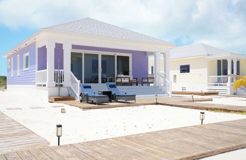 Long Island Villa | BRAND NEW WATERFRONT VILLAS! 2 Master Bed, 2 Bath, King Beds.