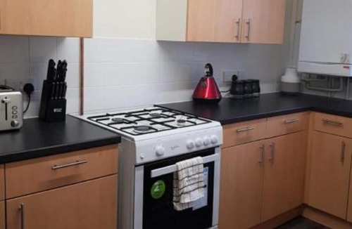 Dunstable House | Brentwood Townhouse - Huku Kwetu (Dunstable)