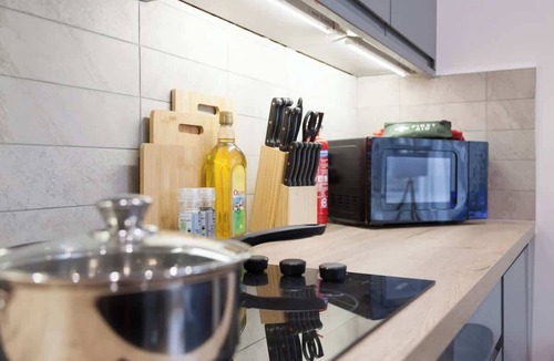 Harrogate City Centre Apartment | Bright 2-Bed Flat - Harrogate Town Centre - 4 Bed
