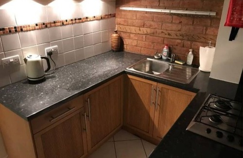 Newent House | Bright & fresh, 3 storey market town house, Newent