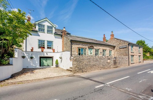 Tidenham Apartment | Broadrock Accommodation - Clock Cottage