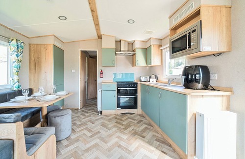 Great Billing Cottage | BROOKSIDE BLISS - BILLING AQUADROME in Billing Aquadrome Holiday Park