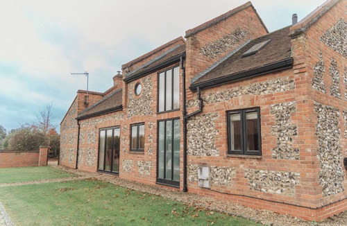 Beaconsfield Cottage | Bull Pen Cottage | A Luxury Cosy Countryside Retreat