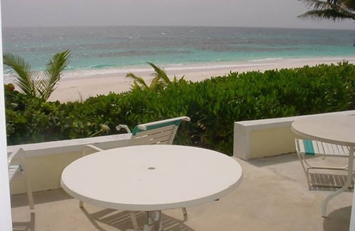 Dunmore Town House | Bullens Bluff Beachfront Home