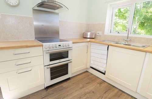 Catton House | BUTTERCUP COTTAGE, pet friendly, with a garden in Allendale