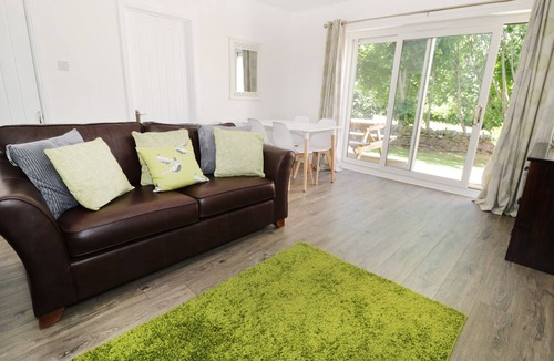 Catton House | BUTTERCUP COTTAGE, pet friendly, with a garden in Allendale