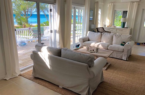Tarpum Bay House | By The Sea - Beach paradise, newly renovated & furnished