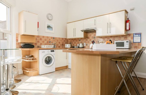 Newquay Cottage | BY THE SEA, pet friendly, country holiday cottage in Newquay
