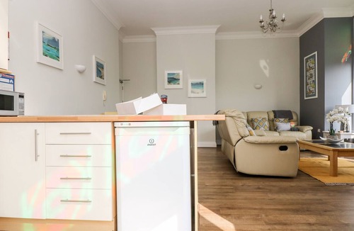 Newquay Cottage | BY THE SEA, pet friendly, country holiday cottage in Newquay