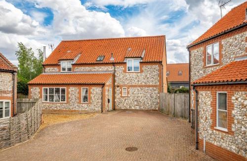 Docking House | Caddows