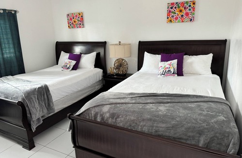 Marsh Harbour Bed & Breakfast | Calypso Hills