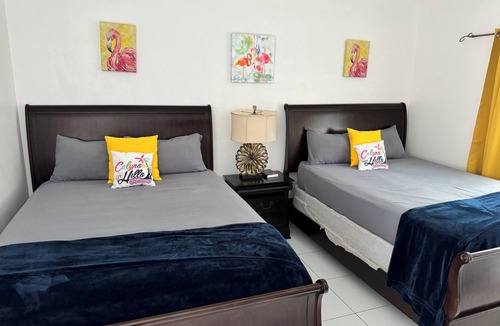Marsh Harbour Bed & Breakfast | Calypso Hills