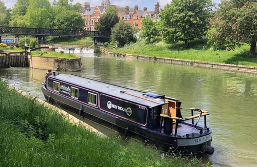 Cambridge City Centre Boat Rental | Cambridge Narrowboats - Beautiful New Moon Narrowboat