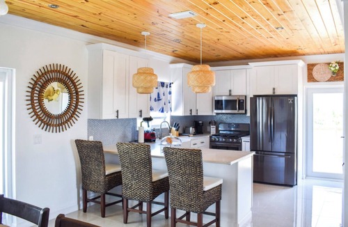 Treasure Cay House | Canal Front Private Home in Treasure Cay, Bahamas With Dock
