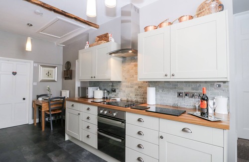 Cartmel Cottage | CARTMEL FLAT, romantic in Cartmel