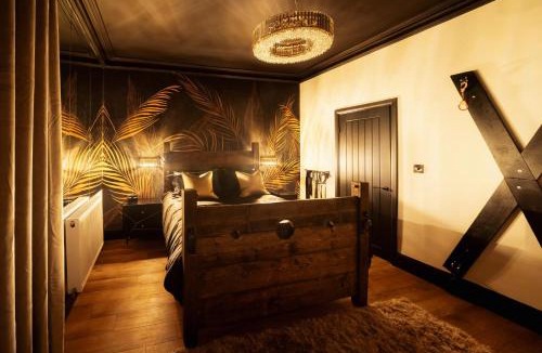 Stoke-on-Trent Apartment | Casa Amor - Adult Only Retreat Midlands