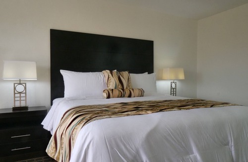 Downtown Hotel | CASTAWAYS RESORT,GRAND BAHAMA, BAHAMAS. Home Away from Home